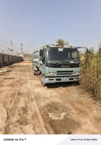 شاحنة • للبيع