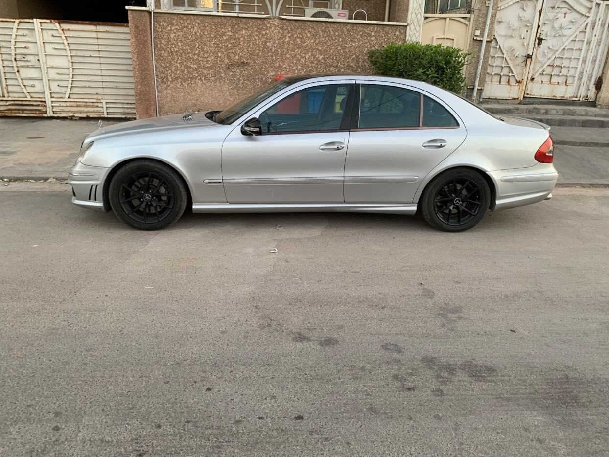 مارسدس 211 موديل 2002 500 AMG kit بانوراما
للبيع السعر 155 و بيها مجال بسيط
مكان السياره بغداد
للاتصال ***********
مكلف بالنشر 📌

