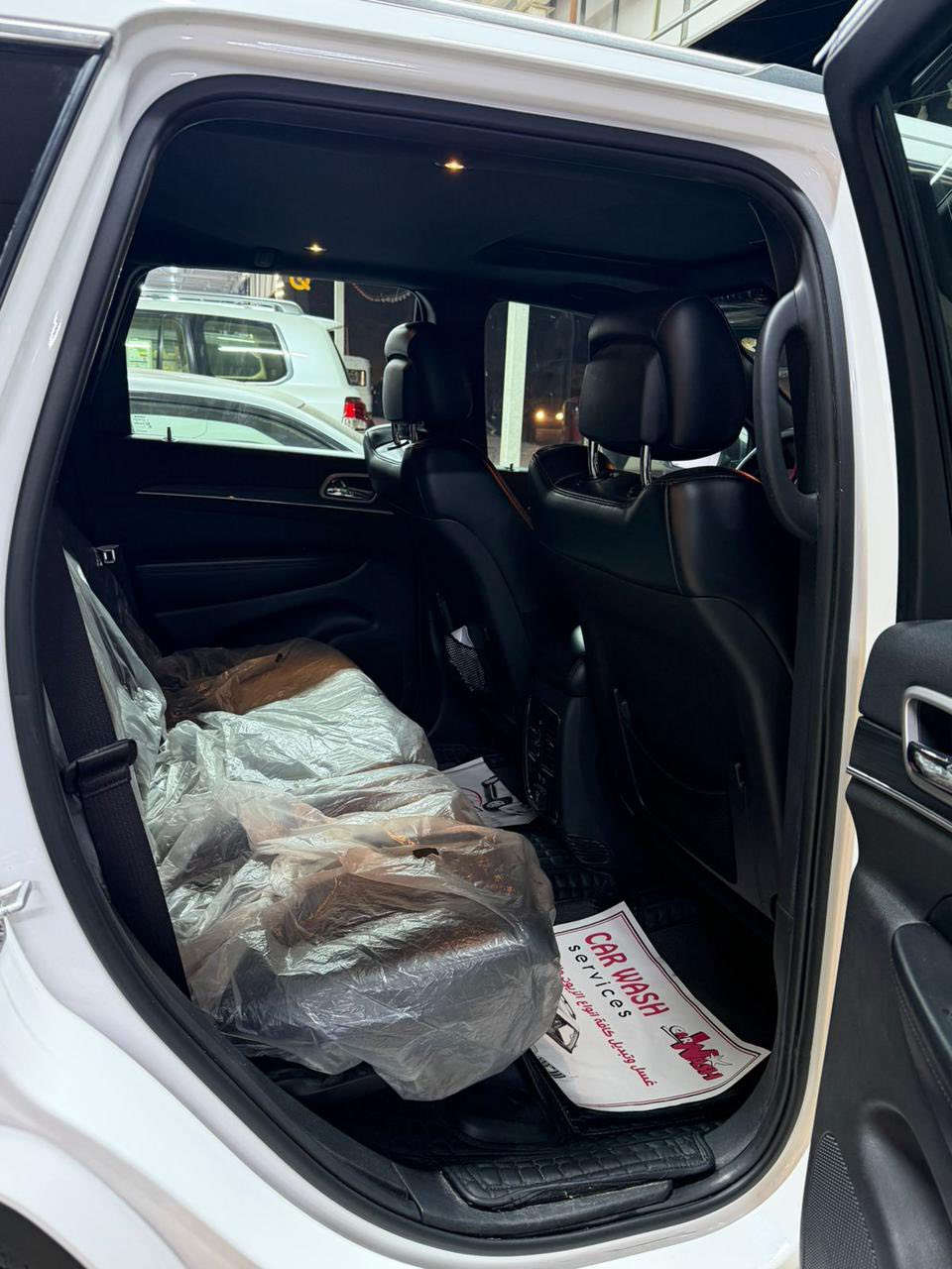 سلام عليكم

جيب لاريدو V6, 3600 , 4X4
موديل 2019
فول مواصفات 1/1
المواصفات :- .
كشنات كهرباء
كشنات الامامية كهربائية + تدفئة تبريد
شاشة 8 انج
داخل جلد
مري حراري
اشارة بالمري
حساسات امامية خلفية
نشغيل عن بعد، اطفاء عن بعد صندوق كهرباء
تخم تاير جديد
3 وضعيات للقيادة :-
Sport نضام
ECO نضام
Normal نضام
المصابيح الامامية متفاعلة مع LED نهاري 

المصابيح الامامية

نضام خاص للطرق الوعرة

نضام صعود الجبال

تدفئة ستيرن

وضع الفرامل الخلفية الالكترونية ( توقف ذاتي عند الرجوع )

مكاني بغداد الشعب
‏سعر 193
***********
