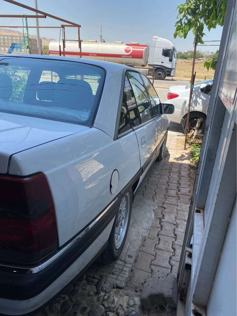 سلاوي خواتان ليبيت ئوميگا بو فرشتن  موديل ٩٢ته بريد مه كينه ٢٠بي بؤياخ سه ياره كه زور جوانه ئارم بلاستيك  سعري٣٣وه ره قه و كه ميك معامه له *********** السليمانية, العراق
