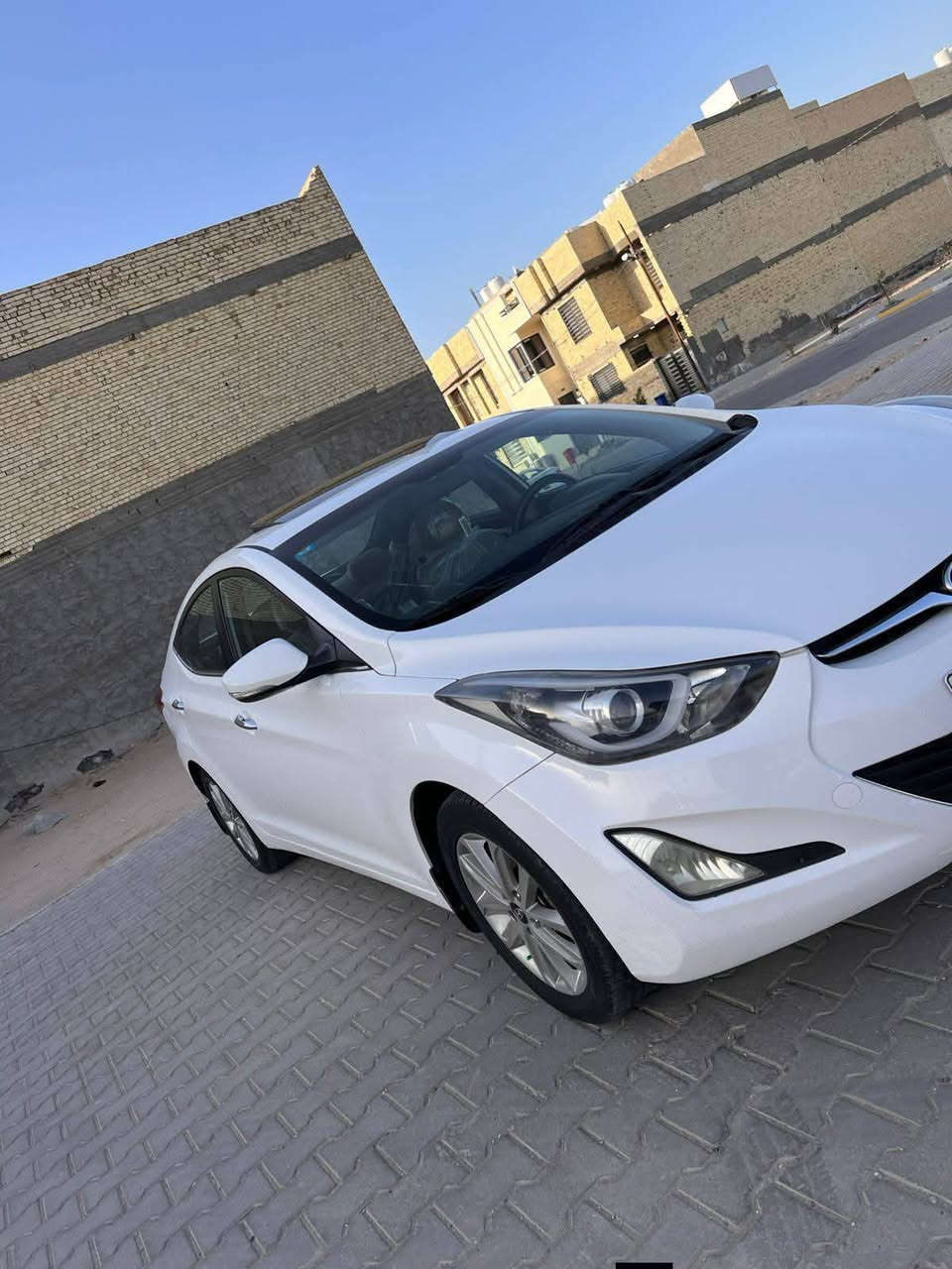 السلام عليكم النترا 15 مكفوله كفاله سياره جديده بمعنى الكلمه ماشيه 128 جاهزه اي نقص ما بها سعر 137 
وبيها مجال رقم بغداد دولي تحويل مباشر 
مكان كربلاء الشراي يتصل ما متواجد على الفيس 
 انا مكلف بالنشور.   ***********
