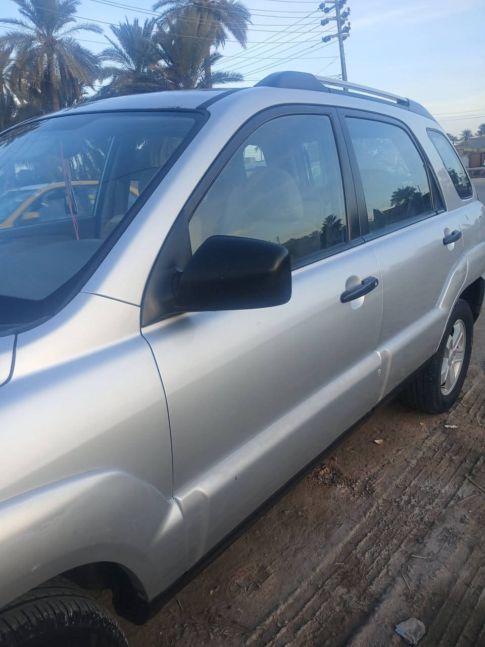 سبورتج.     ٢٠٠٩ مكفول من الصبغ والتبديل  رقم بعداد سنويه ٢٠٣٠ رقم جديد نكليزي هزه جديد  سياره بلاديه مال جناي 
محرك جديد مكفوله من الفتح كير بلادي تخم تاير خمسه ويل كب تدفهه تبريد حداديه نضيفه السونار  موجود بل نشر  
*********** مكان السياره كربلاء قضاء الحسينيه السعر ١٢٤
