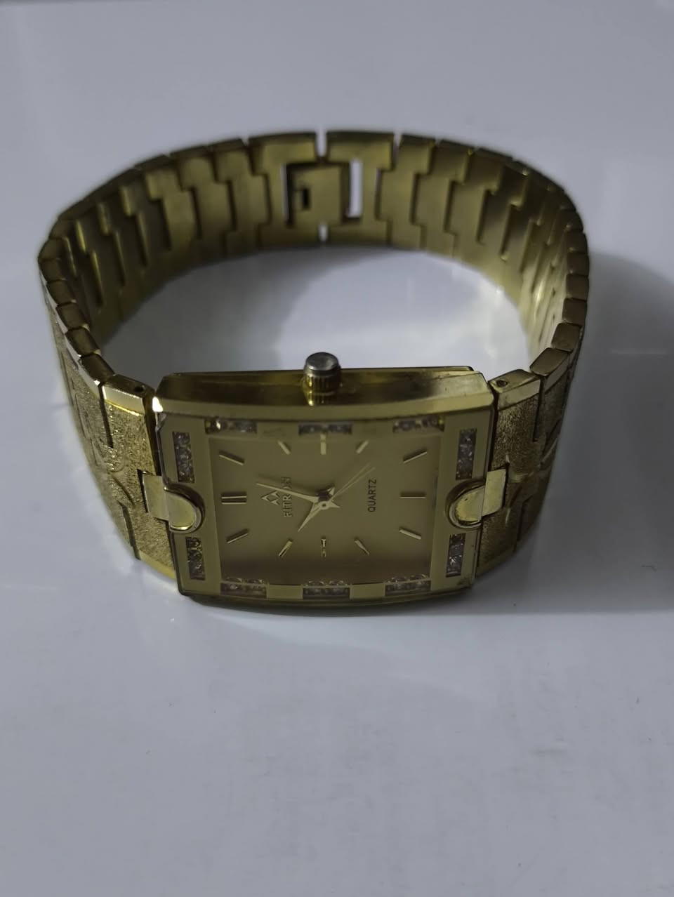 ساعه فيترون 
من كوارتز طلاء ذهب 
مرصعه بالزاركون  ضد الماء
تحفه انتيكه شغاله ونضيفة كلش للبيع


**إذا كنت صاحب هذا الإعلان وتريد حذفه لأي سبب، رجاءا أرسل رسالة إلى الدعم الفني**