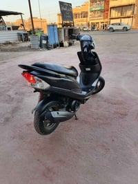 ماكس عدلة • ٢٠٠٣ • كابريته تجاري