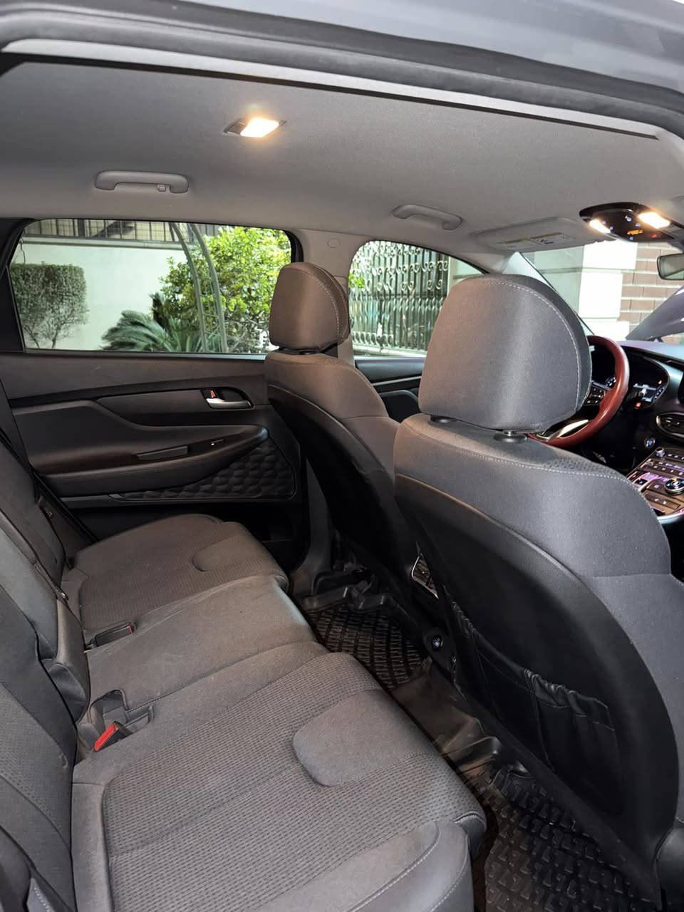 السلام عليكم سنتافي ٢٠٢٣ وارد امريكي ٤ سلندر رقم بغداد 
المواصفات
بصمة
صندوق كهرباء
رادار امامي
رادار جانبي
قيادة ذاتية
بدون حادث بدون صبغ بدون ايرباك السعر 23000$للاستفسار ***********
