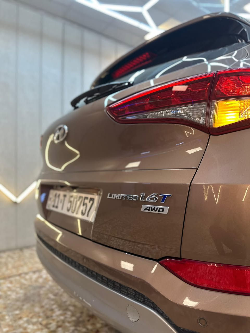 للبيع او مراوس مع جيب جارجر توسان ٢٠١٧ امريكي فوول لمتدد
بانوراما

 رادارات امامي و جانبي

 كشنات تدفئه بريد امامي و خلفي تدفئه فقط 

كامرا دواره حساس خلفي 

درايف مود 

دكمة فور ويل 

تحديد مسار جنطة كهرباء 

سستم صوت انڤنتي 

تحكمات ستيرن 

السياره مفوله مواصفاتها متخلص  

محرك ١٦٠٠ تيربو كير محرك مكفولات 

بانزين محسن عادي كله يشتغل 

حادثه جامغ + شويه من البنيد 

السياره خير من الله 

للاسفسار *********** متوفر واتس اب 

(السياره نضيفه و ممتعوبه مال بيت  )

ماشيه ٨٤ مايل 

السعر اتصال بالرقم
