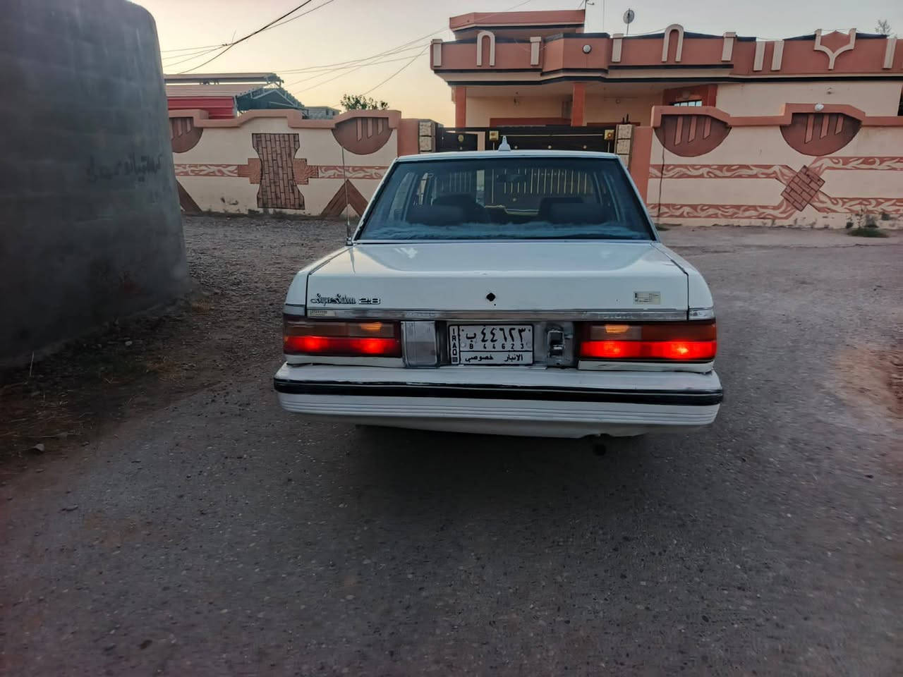 سوبر موديل 85 رقم الانبار مشروع وطني سنويه عظم لسنه 28 كير محرك بطه شرط داخل جديد طخم تاير جديد صدر جديد كهربائيات شغاله مسجل شغال السعر 30 وبيها مجال قليل ومراوس يرهم مكان السياره الشرقاط// *********** // ***********
