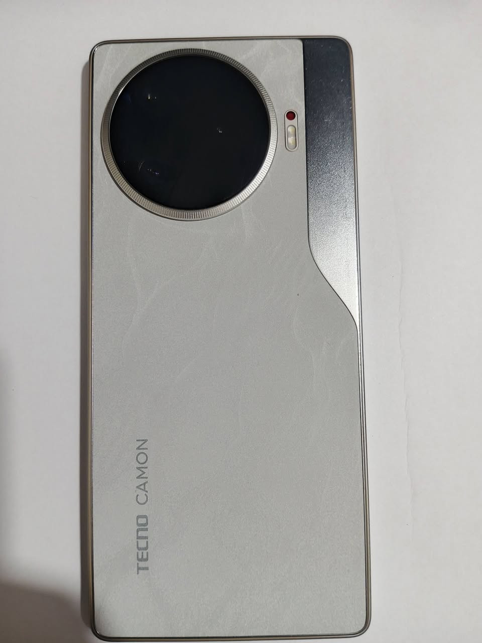 تكنو كامون 30 برو 5 جي
جهاز مستخدم نظيف جداً 99.99 وبعد بضمان 

كامل ملحقات شاحنة وكارتونة وحافظة 

العنوان.  الزعفرانية 

السعر.  270 وبي مجال بسيط 

التواصل واتساب ***********
