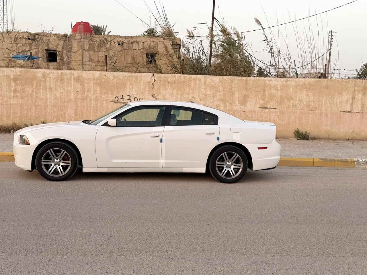 يالله
السلام عليكم

اللهم صل على محمد وال محمد 🧿 

 دوج جارجر  2011وارد كندي. مامشتغله خط ابد 

بدون حادث فقط هنا بلعراق نشخط جاملغ ورشيته  
كفاله عامه الباقي  بيها بارد جدا بسيط 

مكان السياره الرميثه

♥️ رقم بغداد  

موديل 2013

داخله كلين 🇨🇦 كندي 

فول مواصفات 

✨   

ماشيه 170

محرك 6سلندر 3.600

السيارة نظيفة جداً

استعمال شخصي عندي

ما تحتاج شي – تركب وتمشي

جاهزة لأي فحص

♥️ ملاحظة السيارة بها تكحيل ورفقته وي الصور ماخليت شي ماذكرته  شواصي برانكيت. صدعه رصعه بشواصي كفاله عامه 

اهم شي تباوع عل سونار زين وتقتنع بعدين خابر 📞عل سعر وتدلل 

السياره مال  جنائ 

محرك كير اكسل صدر تايرات جديد 🆕 وبيه ادامه كامله

السعر 151وبيها مجال قليل

غير متواجد على نت 

((***********))
