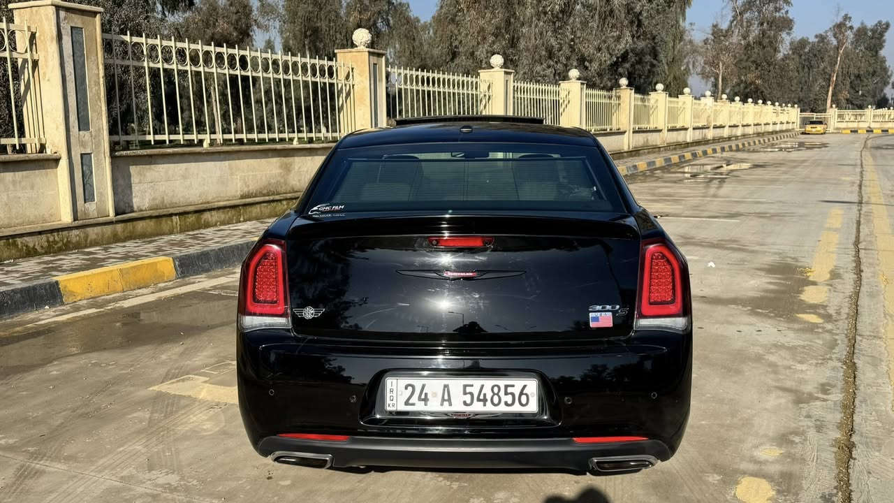 كرايسلر أوباما 2021 S 300 فول (خليجي) وكالة هارلم
فول مواصفات واحد على واحد  

السيارة مغلفة بالكامل PPF ضمان 10 سنوات مع وصل ضمان

ماشية 32,000 ألف ميل، مواصفات فول كاملة 

بانوراما 

محرك 6 سلندر 3600cc، 

كير 8 نمر كير ماوس، نظام 

وضعيات قيادة متعددة مع وضع 

سبورت، تشغيل بصمة وتشغيل 

عن بُعد، ستيرن كهرباء مع شفتات 

ستيرن، درگة خياط.

سقف بانوراما، 

مقاعد جلد ابيض بلادي

مقاعد

أمامية كهربائية مع تبريد وتدفئة، 

مقاعد خلفية تدفئة، كشنات خزن، 

مكان أكواب ساخن وبارد.

مانع انزلاق

شاشة كبيرة 

مراية داخلية تعتيم ذاتي، 

لايتات زنون.

، بردة خلفية كهرباء، 

ويل 20 أسود، 

دمّام بالصندوق.
السعر 34,000 بيه مجال جدا بسيط
340 ورقة

مكان السيارة الموصل

للتواصل

***********

***********
