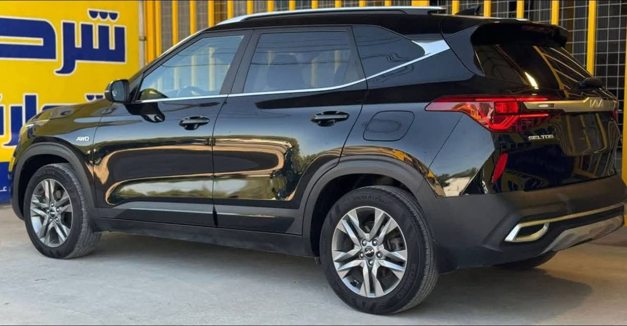 كيا سيلتوس خليجي ضمان الدولية رقم بغداد 2023 زيروو  مواصفات خاصة ماشية 4000 آلاف أسود لامع ملكي + دواخل السيارة كلها بيانو بلاك والكشنات وبطاين البيبان جلد نقشة أوف وايت لد نهاري أمامي خلفي + بك لايت لد ولايت زينون 5 عدسات وكشافات 3 عدسات زينون والاشاير ثلاث خطوط لكزز أمامي خلفي لايت أوتو ومساحات أوتو اضاءة داخلية مع الموسيقى متعددة الالوان
بصمة فتحة تشغيل عن بعد  شحن واير لس شاشة كبيرة لمس كاربلي وأندرويد تحكم حساسات كامرة أصلية دوارة محيطية دفيوزر خلفي مقابض نيكل مداخل يو إس بي أمامي خلفي مع تكية وسطية ترحيب ومرآة جانبية إشارة وانطواء ذاتي الإنارة الداخلية ثلجي  ستيرن جلد حرف دي علامة سيلتوس سبير وعدة وصندوق غير مستخدم ابيعلك زيرو شرط كفالة من الشخط والرصعه والتكحيل وشرط ماكو أختها بالمواصفات الخليجي الأصلي ضمان الدولية علما السيارة ليس صيني محرك 1600 دوش من أرغب المحركات الكورية وكير أي تي 6 وضعيات قيادة انطلاق وسرعة وثبات وقوة بالاداء سعرها 198 ورقة مجال قليل جدا***********
