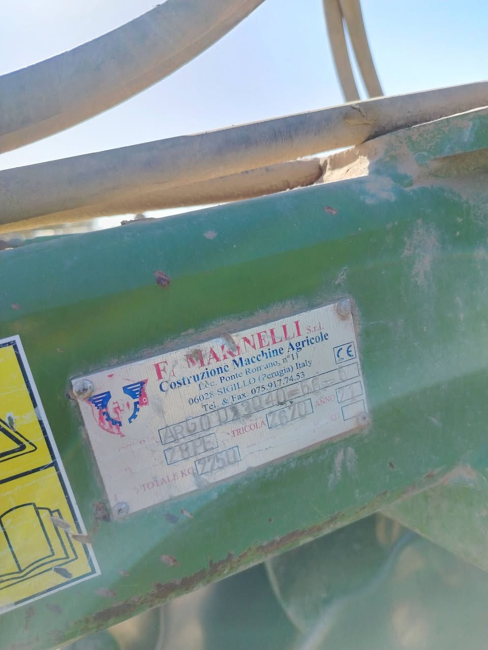 سلام عليكم البيع دسك يطالي 2023 سعر 120 وبيه مجال ***********
