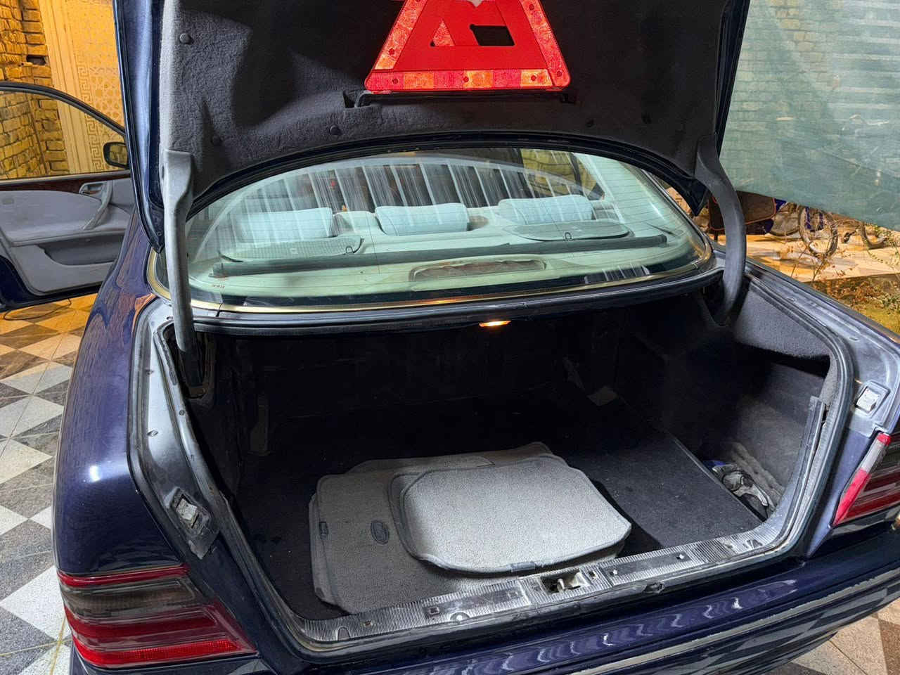 السلام عليكم الحلال للبيع
موديل 2000 السياره جاهزه من كلشي اي نقص مابيها رقم اربيل 3500 مكينه 6V سعرها 105 وبيها مجال بسيط
*********** ماكدر اجاوب على التعليقات بسبب العمل ربي يحفظ الجميع
