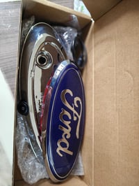 شعار فورد • كاميرا رجوع • جديد