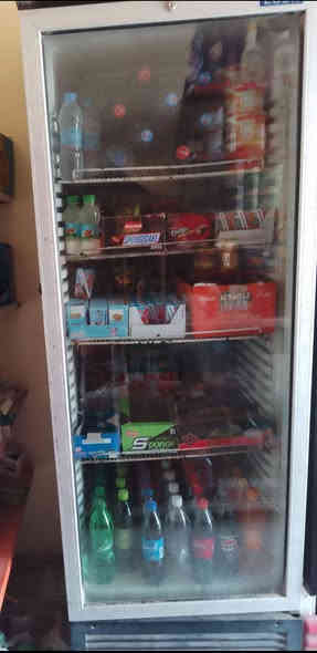 للبيع
ميز مدرج +عارضه 
ثنينهن 250
مكاني نجف حي الوفاء 
***********
