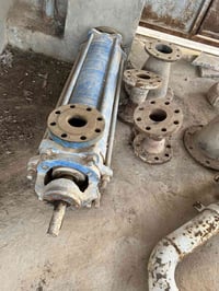 مضخه مال معمل غاز شغاله مع قفاله  وياها للتواصل07718830472