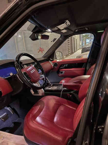 رانج 2021 فوك وكالة الالمانية
8 سلندر 
كشن مساج السيارة فول مواصفات
ماشية 62 الف 
بيهة صبغ شوية بالجاملغ الخلفي جوة قبق البانزين
الباقي مكفول
السعر 52 
***********
