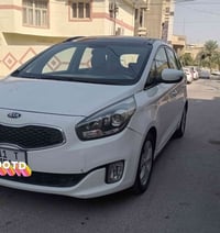 كيا كارنز ٢٠١٤ خليجي ماشيه ١٣٧ بنورانا بيها ربع جاملغ خلفي صبغ وربع دو...