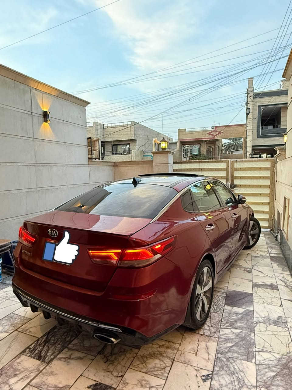 للبيع
كيا اوبتما LX 2019
وارد امريكي
  ماشية 60000
رقم بغداد  

مواصفات: 
بصمة
يدات ابواب بصمة
ثلاث انظمة قيادة
سبورت ايكو نورمال
فتحة سقف بانراما  
 كشنات كهرباء
كشنات جلد
تبريد مركزي منفصل
شاشة جبيرة 
بلوتوث USB AUX
تحكم استيرن
كروز سرعة 
قيادة ذاتية
منافذ طاقة 
وقوف ذاتي 
رادار
تحديد مسار 
ليد امامي
بكلايت ليد  
لايتات عالي ناصي زنون
بلوجكترات زنون  
حساسات خلفية
نقط عمياء 
كار بلي 
انارة ترحيب 
صندوق ذكي يفتح عند الأقتراب

السيارة بيهة صبغ شوية بالجنطة
والباقي مكفول بدون ايرباك
محرك كير كهربائيات كفالة
اي استفسار تعال خاص او اتصل
***********
السيارة عنوانهة بغداد
