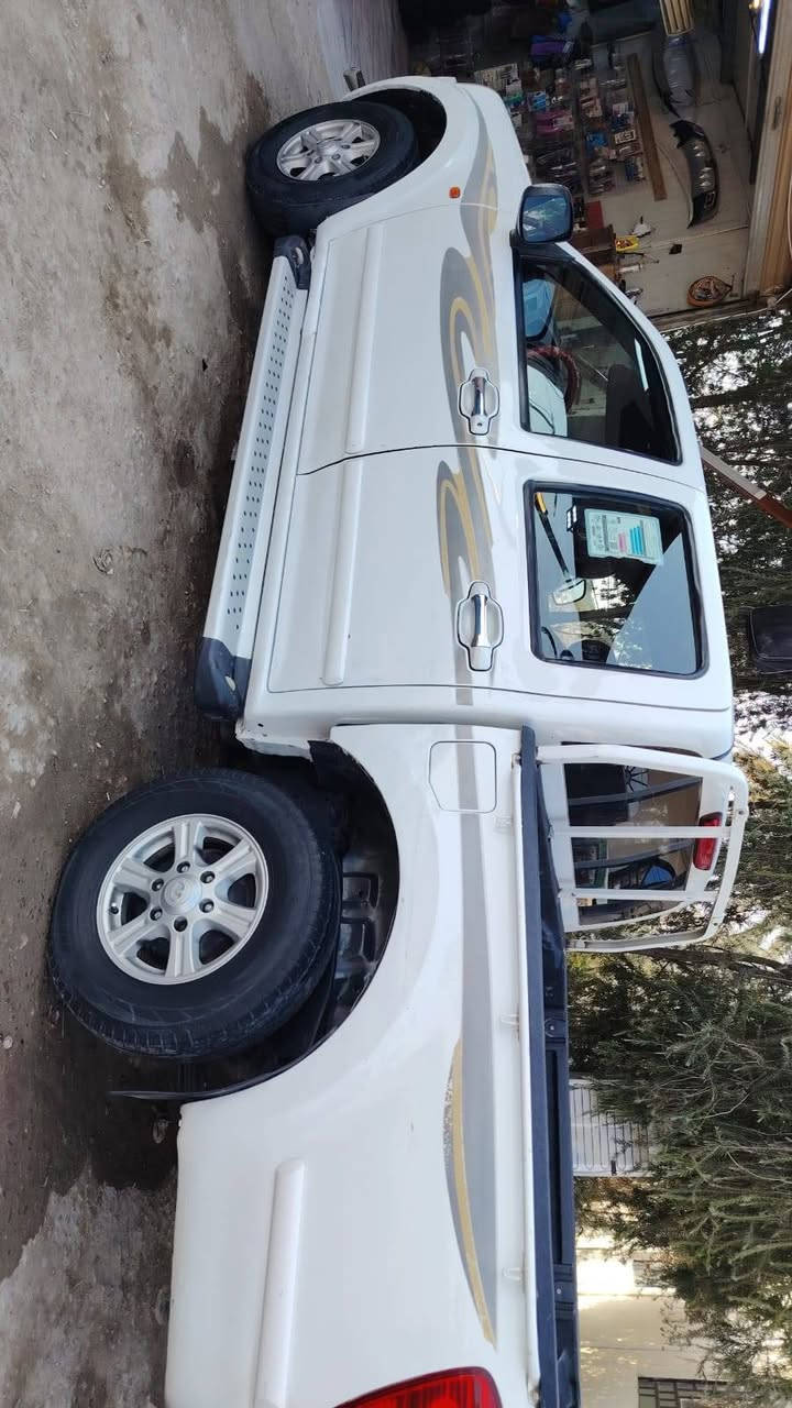 ياالله سلام عليكم كريت ويل للبيع موديل ٢٠١٣ مكفوله كفاله عامه علوظع شركه شاشه سيارة مابيه قطرت خياس كير محرك حداديه تخم تاير تبريد شرط كهربائيات كلها شغاله سنويه مجدده رقم انكليزي قادسيه سياره جديده بشكل سعر ٧٠ اوبيه مجال رقم موبايل ***********
