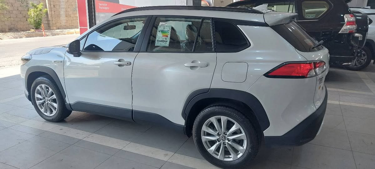 كرولا كروز
موديل 2024
ماشيه 17000
ضمان شريكه جيهان
كلين 
230$
***********وتساب
