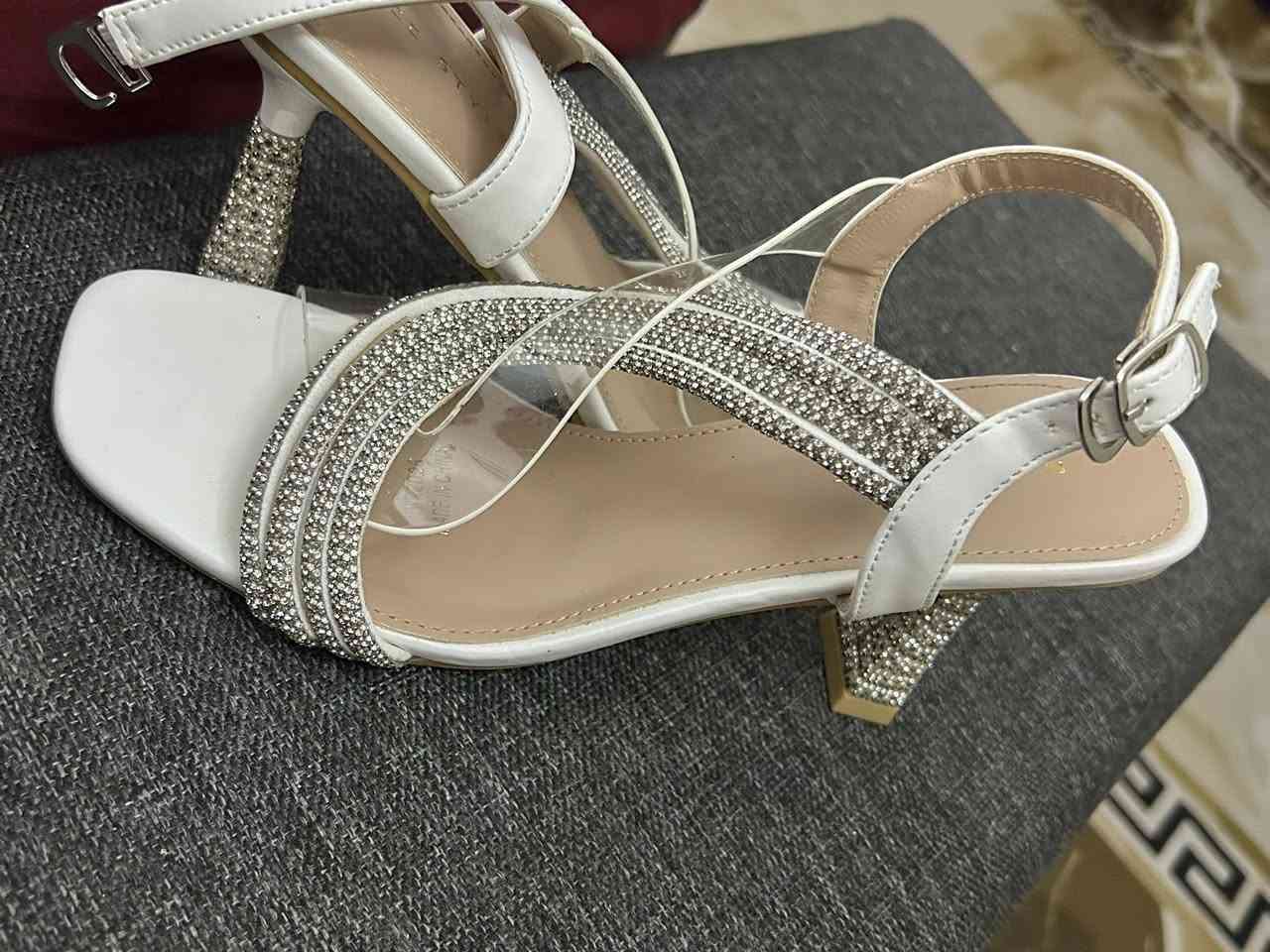 حذاء عرس للبيع قياس ٣٩ لبسه ساعتين جديد اخذته ب٣٥ ابيعه ب١٥


**إذا كنت صاحب هذا الإعلان وتريد حذفه لأي سبب، رجاءا أرسل رسالة إلى الدعم الفني**