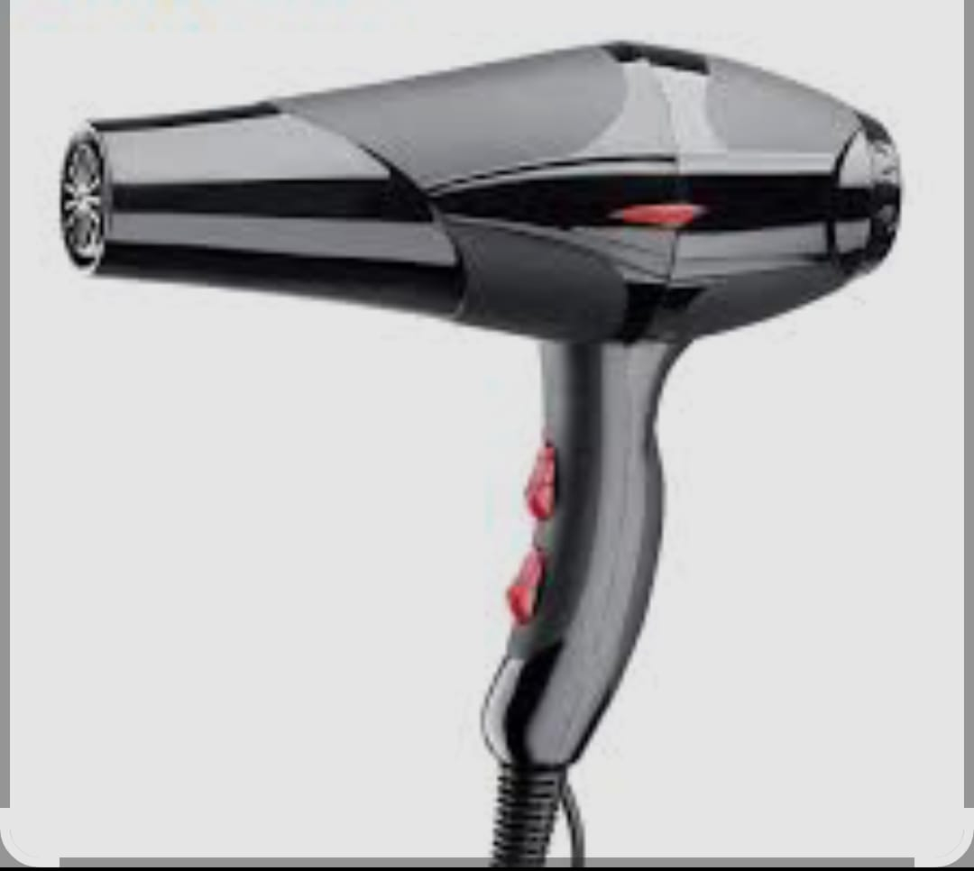 مجفف شعر Bihart Super Professional بقدرة 2000 واط

مجفف شعر عملي من Bihart مصمم للاستخدام اليومي، يجمع بين القوة والتصميم الاحترافي للعناية وتصفيف الشعر.

 • قدرة تشغيل 2000 واط
 
• تصميم يدوي مريح مع أزرار تحكم جانبية
 
• يعمل على كهرباء AC 220V – 50Hz
 
• مرفق فوهة تركيز (Quick Drying Nozzle) لتحسين توجيه الهواء

 • القدرة: 2000 واط
 • الجهد الكهربائي: AC 220V
 • التردد: 50Hz

محتويات العلبة:
 • مجفف شعر Bihart
 • فوهة تركيز الهواء (Nozzle)

توصيل مجاني لكل محافظات العراق

سعر فقط : 17 الف

للتواصل معنا على واتساب : ***********
