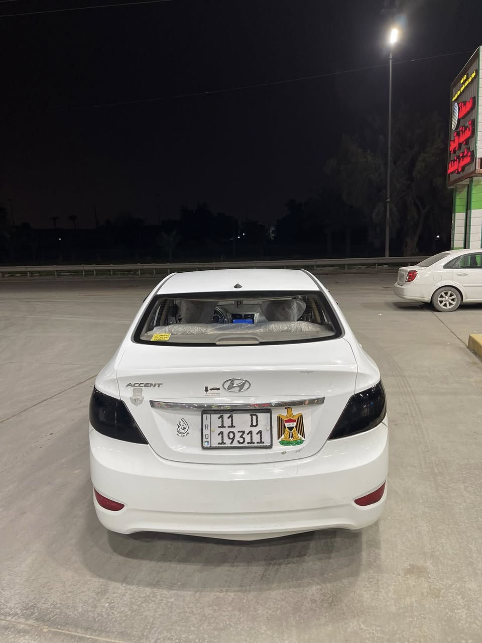 سلام عليكم 🙋 موديل 2014
سياره اكسنت ( خليجي ) رقم بغداد
دولي الانكليزي باسمي شخصيا ❤️
ثاني يوم احولك سياره هزه جديده 🤲🏻
سنويه جديده سياره جاهزه برغي مناقصها كامله وال كمال لله جاهزه ومال بيت فول مواصفات عده الفتحه شاشه 
كامره دواره رادار جانبي هيتر تحكم ستيرن
السعر (( 88 )) مكاني بغداد الشراي يتصل ***********
