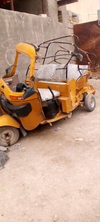 تكتك 21تنباع عله حطيته كوم حديد لا اوراق ولا مكاتبه مكلف بل نشر0789136...