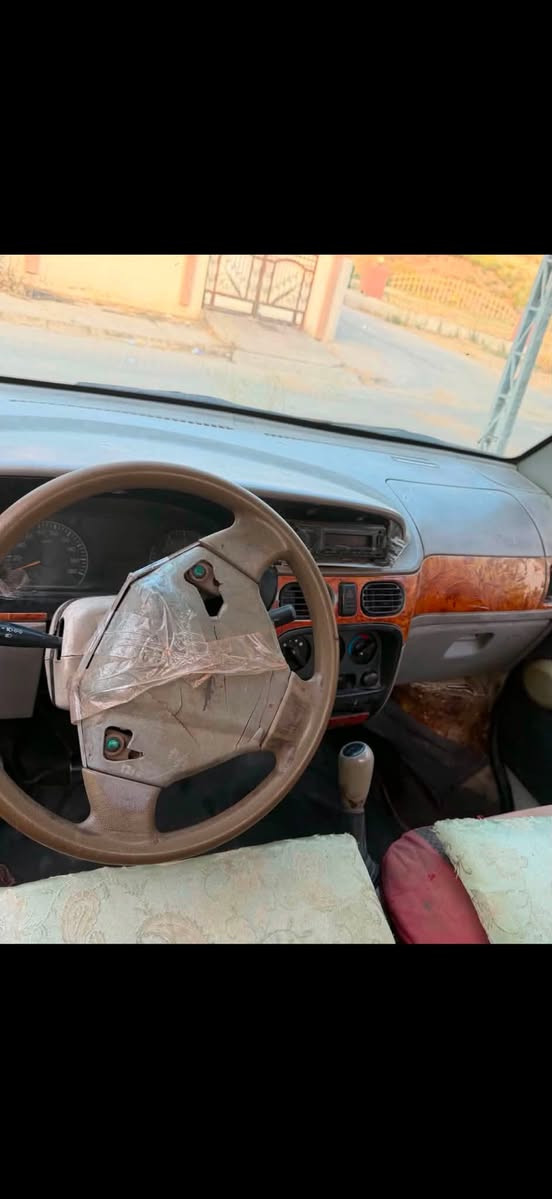 سلام عليكم
كيا فاو
شرط منا فيس اصلي
شرط وكاله 
موديل2007
سعر25 وبيها مجال قليل
رقم:***********

