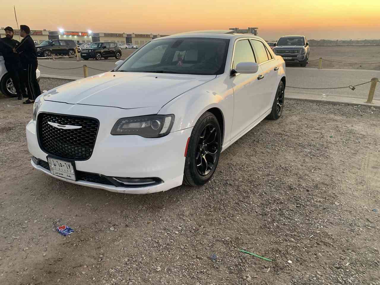 سلام عليكم اوبامه ١٧ اصل رقم بغداد ابسمي بيه اربع قطع العنوان بصره السعر ١٨٥ وبيه مجال ***********
