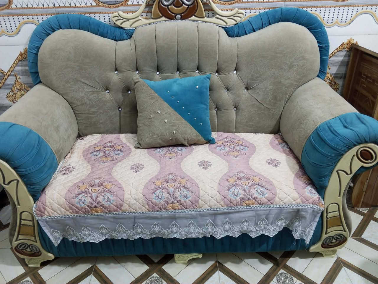 تخم ملكي ابو تاج تسكام  مو سوكي عشر نفرات. خمس مقاعد بسعر 250 شراي يتفضل خاص مكان كربلاء الحر


**إذا كنت صاحب هذا الإعلان وتريد حذفه لأي سبب، رجاءا أرسل رسالة إلى الدعم الفني**