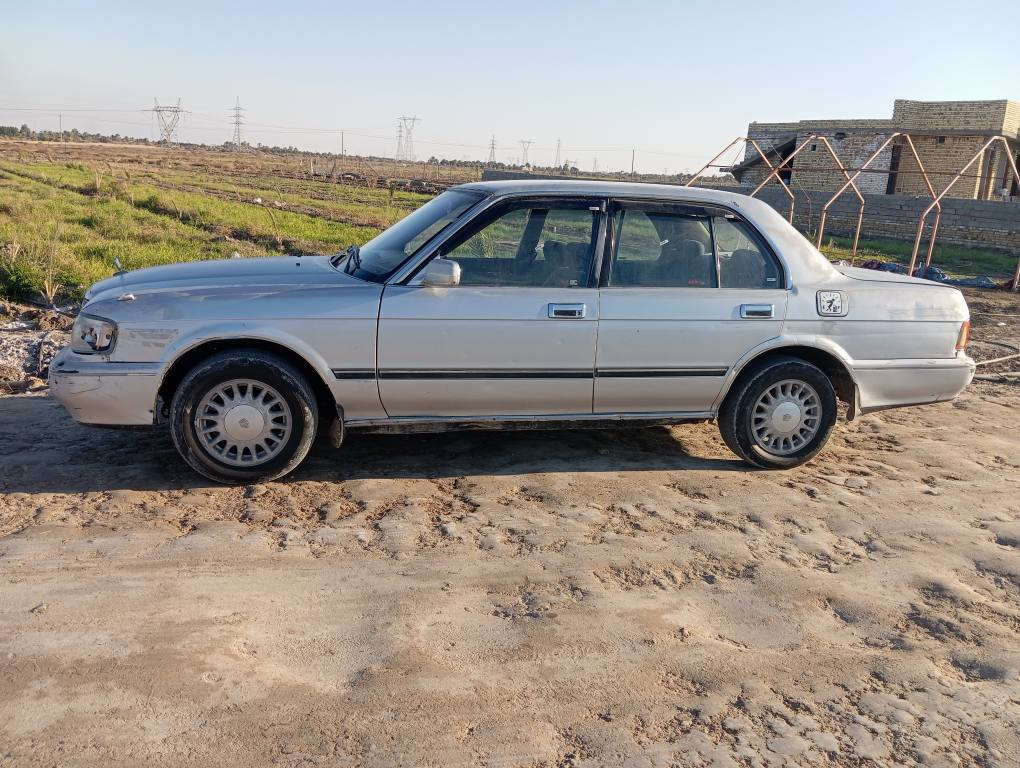 السلام عليكم سيارة ارنب للبيع 
موديل (١٩٩٧)
لون (رصاصي فضي)
ومحرك وكير مكفول ففيتي(٣٠٠٠) مجول
ترايك وين ماتريد
مكفوله من العيب الشرعي 
والضربة القوية 
تبريد وي السويج
حدادية نضيفة 
رقم( انبار١٥) انكليزي مداور ثاني يوم 
مشروع وطني 
سنوية تنتهي بشهر الرابع 
السعر( ٥٥) وبيها مجال
مكاني ذي قار حي الجامعة منطقة الصخين
(***********) ناصرية, ذي قار
