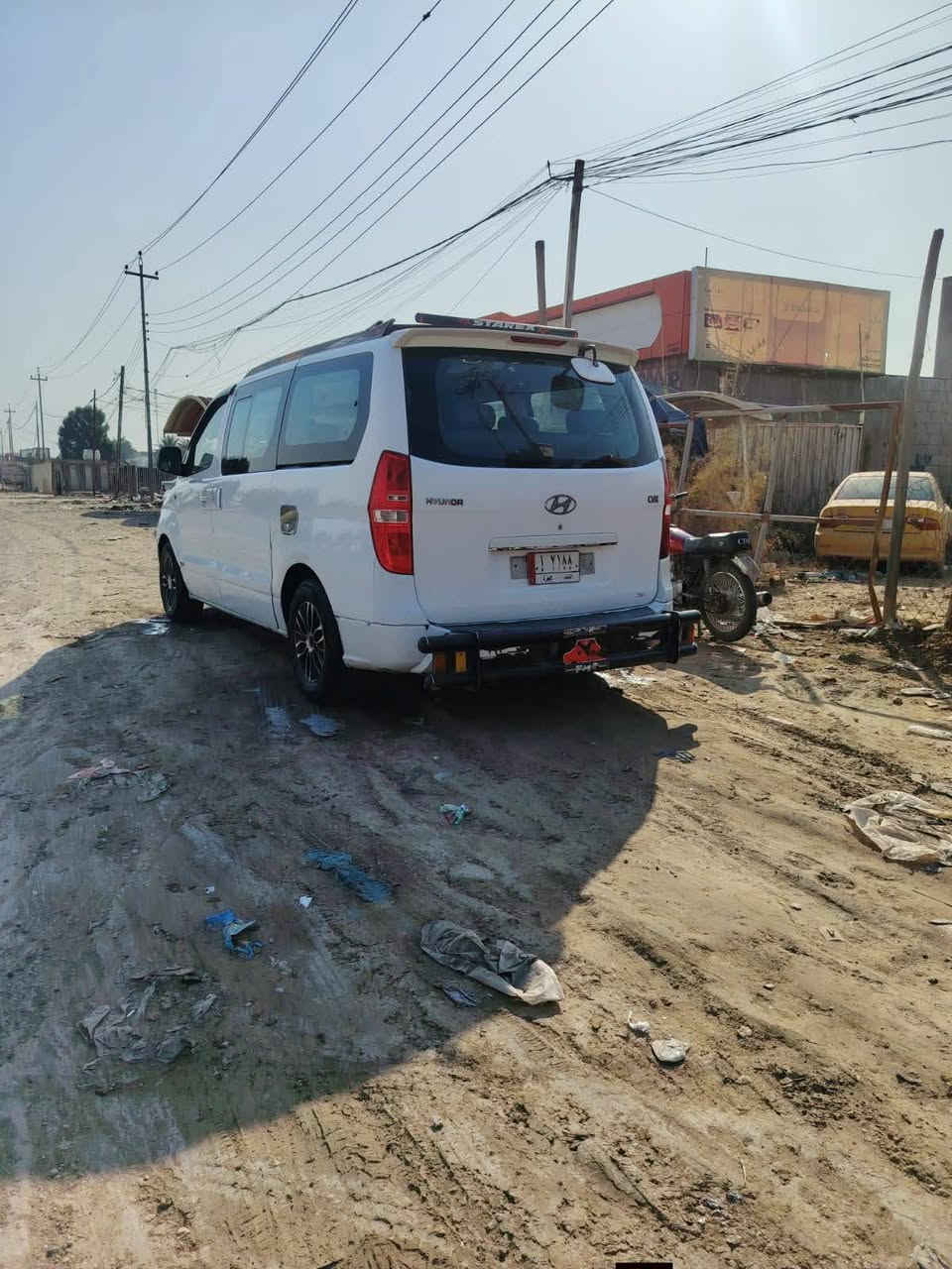 سلام عليكم
ستاركس 2008 مفتوح محور مسكر 7
سنويه ل28 كفاله من ضربه معجون صبغ 
حداديه تخم تاير كير مكينه اكسل كفاله 

سياره جديده خط وبث 
مكان بابل القاسم . 
السعر ب132وبيها مجال 
الاستفار.عل الرقم .***********.
