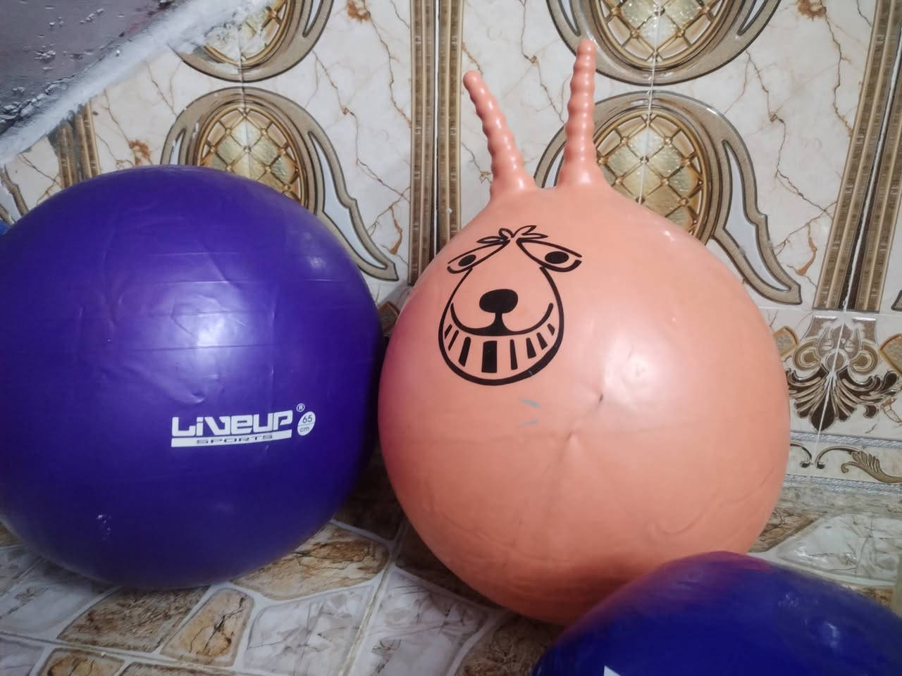 كرات نفخ حجم كبير متوفره
#الجميع


**إذا كنت صاحب هذا الإعلان وتريد حذفه لأي سبب، رجاءا أرسل رسالة إلى الدعم الفني**