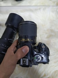 للبيع كاميرا نيكون 5200 مابيها اي خلل  الملحقات   عدسات ثنين نيكون   و...
