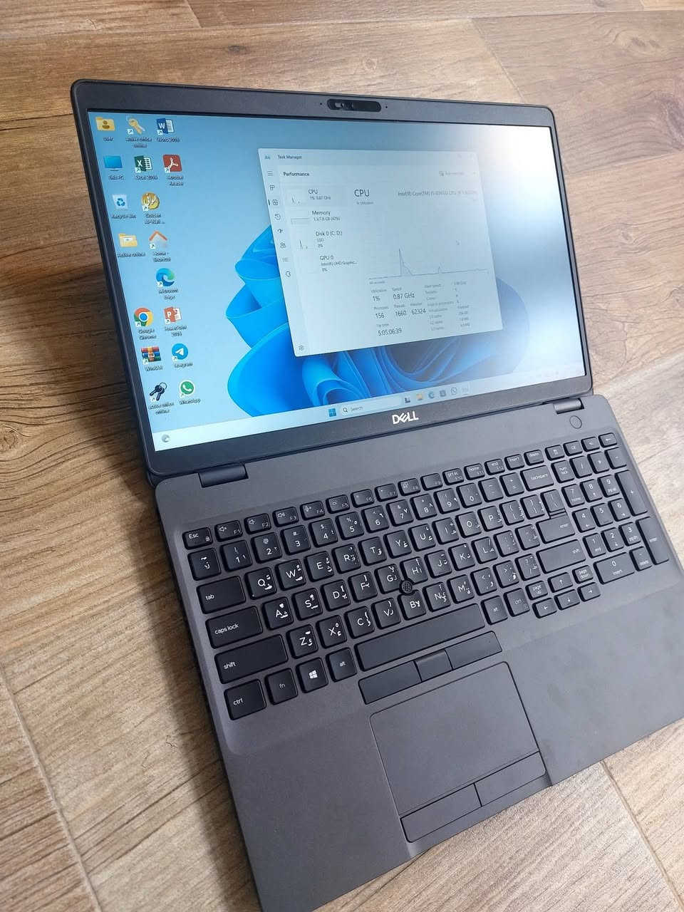 لابتوب    Dell Latitude 5500 Ci5 8th 
بمواصفات مناسبه للبرامج  المكتبية  والحسابية والتصفح والأمن السيبراني  .
بسعر 275 الف دينار عراقي 
Cpu Ci5-8365U    جيل ثامن 
Hard 256GB nvme قابل للتطوير 
Ram 8gb ddr4         قابل للتطوير 
15.6 screen 1920x1080 FHD
Back-light Ar-En ضوئي 
Charger dell شاحن اصلي 
يمكن للزبون فحص اللابتوب وتشغيله والتأكد من المواصفات قبل الاستلام  اللابتوب.
نسبة النظافة 95%
ضمان لمدة خمسة أيام للفحص في حالة وجود خلل مصنعي تستبدل بنفس الموديل حصرا 
عنوان المكتب بغداد شارع الصناعة مجمع الرياش مكتب اليسر للتواصل والحجز ***********
