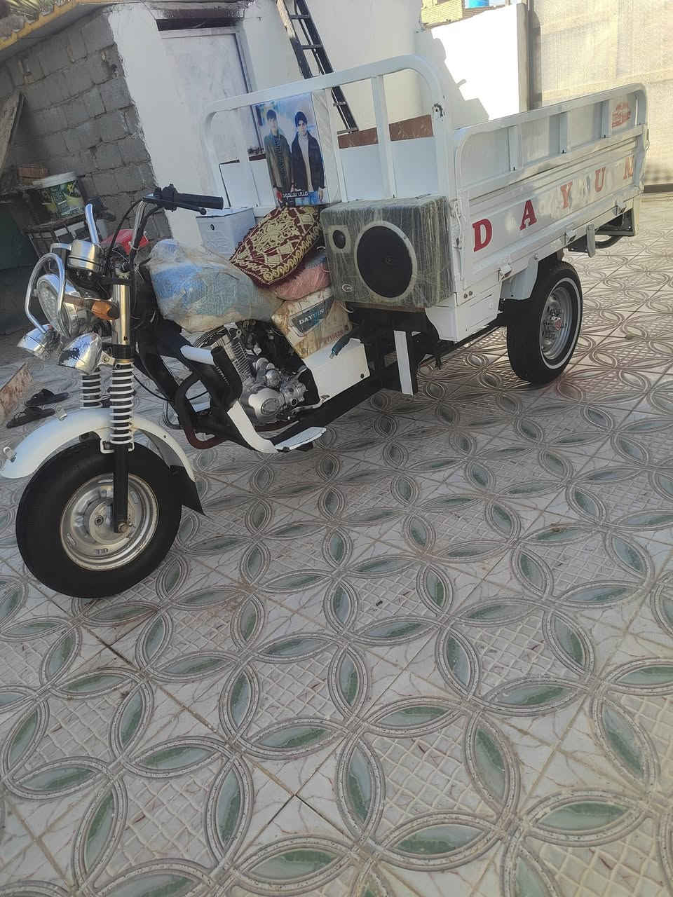 سلام عليكم شباب ستوتة للبيع مكفولة كفالة عامة رقم وسنوية بسمي مكينة  بعدة مامشدودة موديل (20)  مكاني ناصرية قضاء الصلاح شراي يتصل علئ رقم ***********
