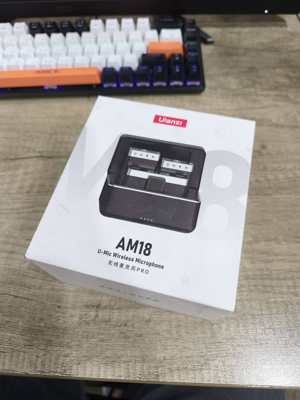 ULANZI AM18
نك مايك 75 نهايته 
***********
واتس
