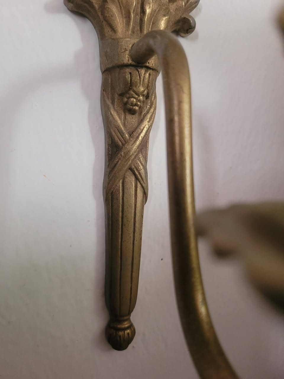 ابليك ملكي من العصر الفيكتوري شغل حرفي يدوي كتير مميزين


**إذا كنت صاحب هذا الإعلان وتريد حذفه لأي سبب، رجاءا أرسل رسالة إلى الدعم الفني**