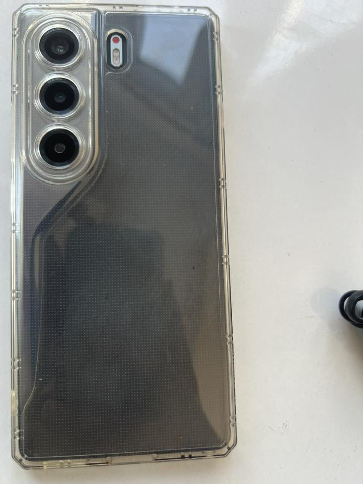 تكنــــو الجهاز مسوي عليه روت علمود الالعاب المهكره الروت اصدار حديث الجهاز مستخدم شي قليل فقط مكان الشريحه عطلان 
*********** وتساب
