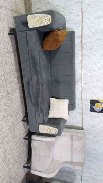 تخم ٧مقاعد نضافه فول سعر ٢٢٥ وبي مجال مكاني بياع يوجد توصيل بكروه *********** وتساب
