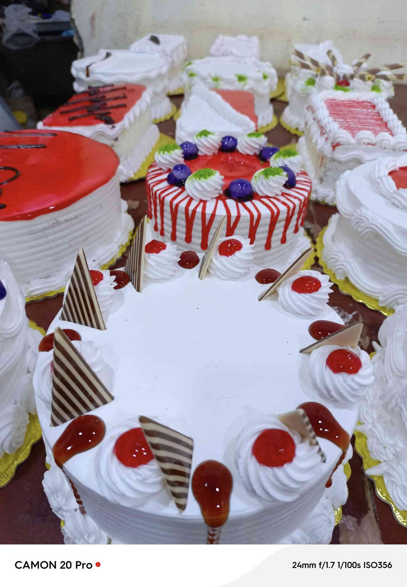 الاغا للحلويات ///////
زبائنه الكرام تم تغير مكان المحل يتوفر توصيل فقط///// 

يتوفر يمنه اشكال متنوعه حسب الطلب. ////// 
يوجد #توصيل_فقط   //// 
للطلب خاص . . . . /////
***********/////
