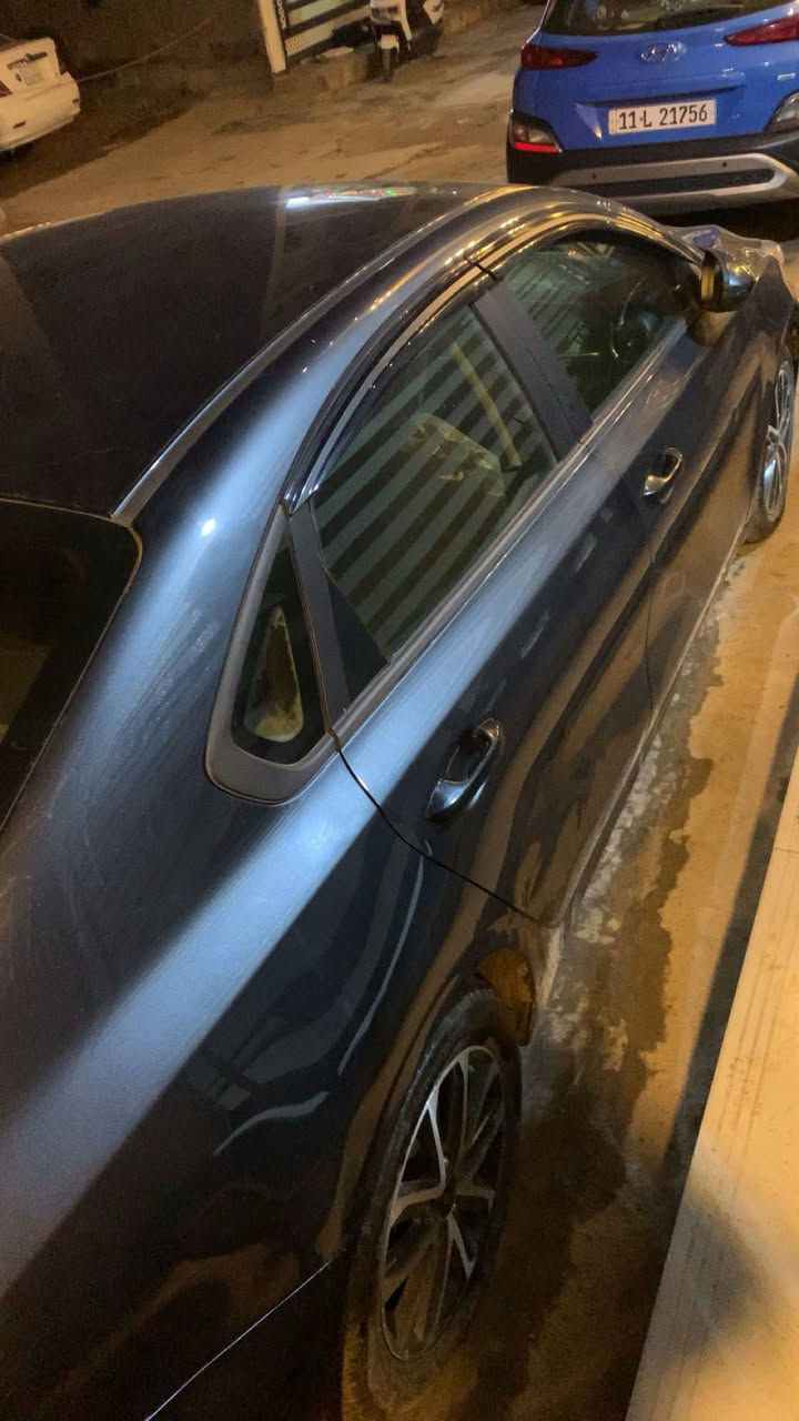 سلام عليكم فورتي 2019 البيع حادث جاملق وباب السايق مبدل مرايكا  سياره ورد امريكا تخم تاير جديد محرك 2000 دوش كير AT صدر نص عمر وطخه بصندوك مرجعه ع بارد شي خفيف داخل نضيم تحكم استيرن تدفعه كشنات راد مسافه حساس اخلفي مريات شفط سياره خير من الله سياره سونار مرفق مع صور السياره السعر 116 وبيها مجال بسيط مكاني بغداد الدوره ‭0787 467 1429‬
