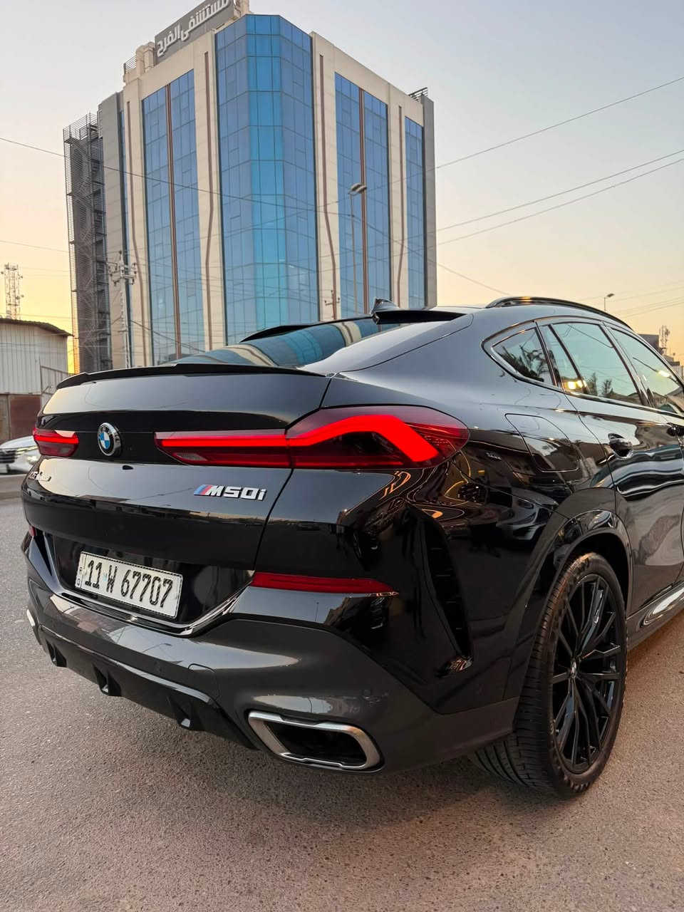 Bmw x6 50i 2021
بي ام دبليو X6 حجم 50 موديل 2021
M package 
سقف روز
5 كاميرات
داخل احمر اصلي
3 شاشات
5 بردات
رادار 360 
تشغيل عن بعد 
مغلفه بالكامل ppf

شركة العروش 
ماشيه 30 الف كيلو حقيقي جديده جدا بحالة الوكاله

اقل من ربع دعاميه صبغ تجميلي بسبب شخوط بسيطه
رقم بغداد تحويل مباشر

السعر 58 الف قابل للتفاوض بالمعقول 
*********** اتصال
*********** واتس اب
