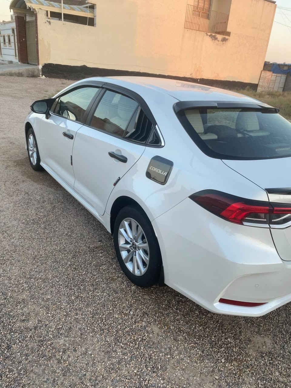 كورلا ساز موديل 23 ماشية 83 الف فقط رقم اربيل باسمي بيها بارد بالجاملغ الخلفي عكس السايق مكانها فلوجة السعر 163 وبيها مجال للاتصال ***********
