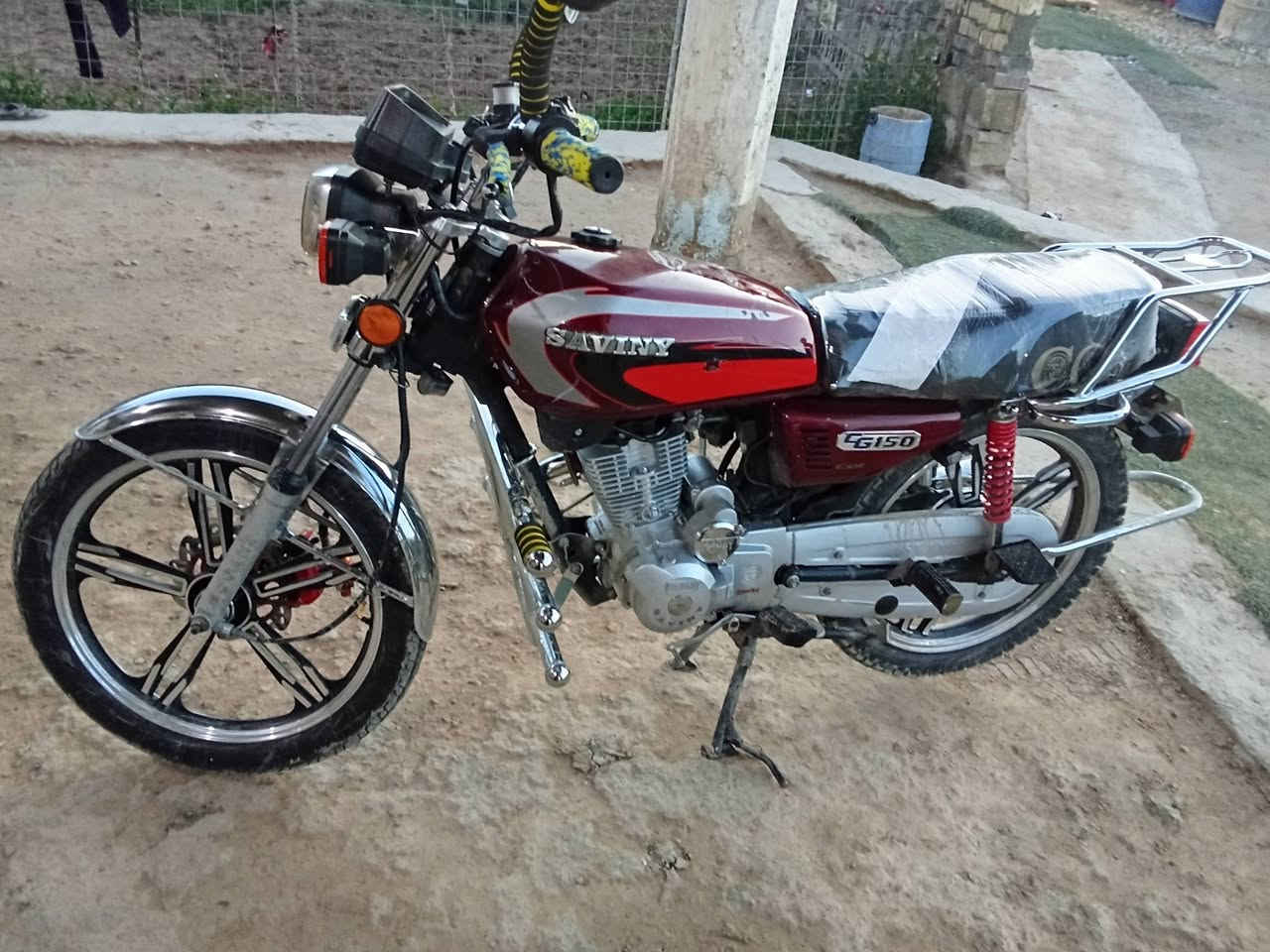 سيفان موديل 21مكمرك
نضيف 
محرك شرط
السعر 850 مجال شي بسيط
الهاتف***********
