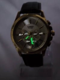 كاسيو • كوارتز • زفير ضد الخدش