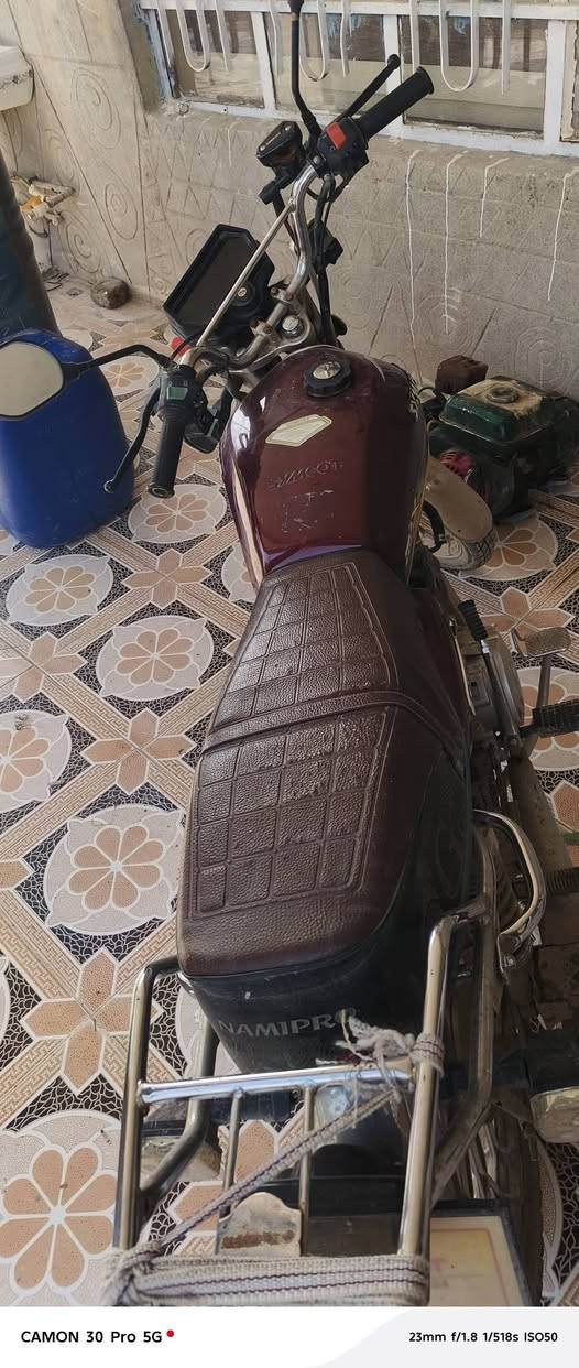 السلام عليكم موتور للبيع مامفتوح مستخدم اربعه اشهر قفلوا 700 شرط نظيف***********
