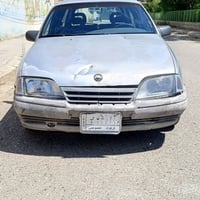 ١٩٨٩ • خضره • ٦ سلندر